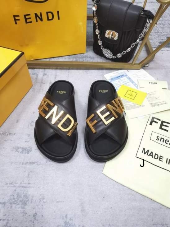 Picture of Fendi Slippers _SKUFendisz35-41XJ01032774